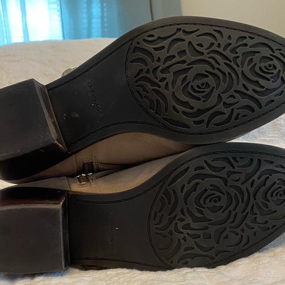 Taryn Rose Samantha Tan suede Ankle boots with gold tone buckles. SZ 8.5 - Picture 12 of 16